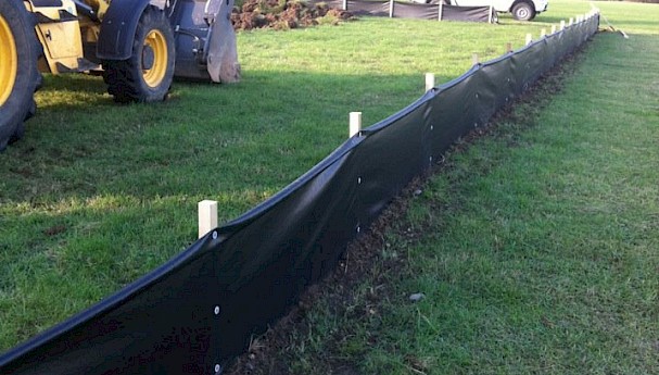 Ecofender™ Heavy-Duty Newt Fence image